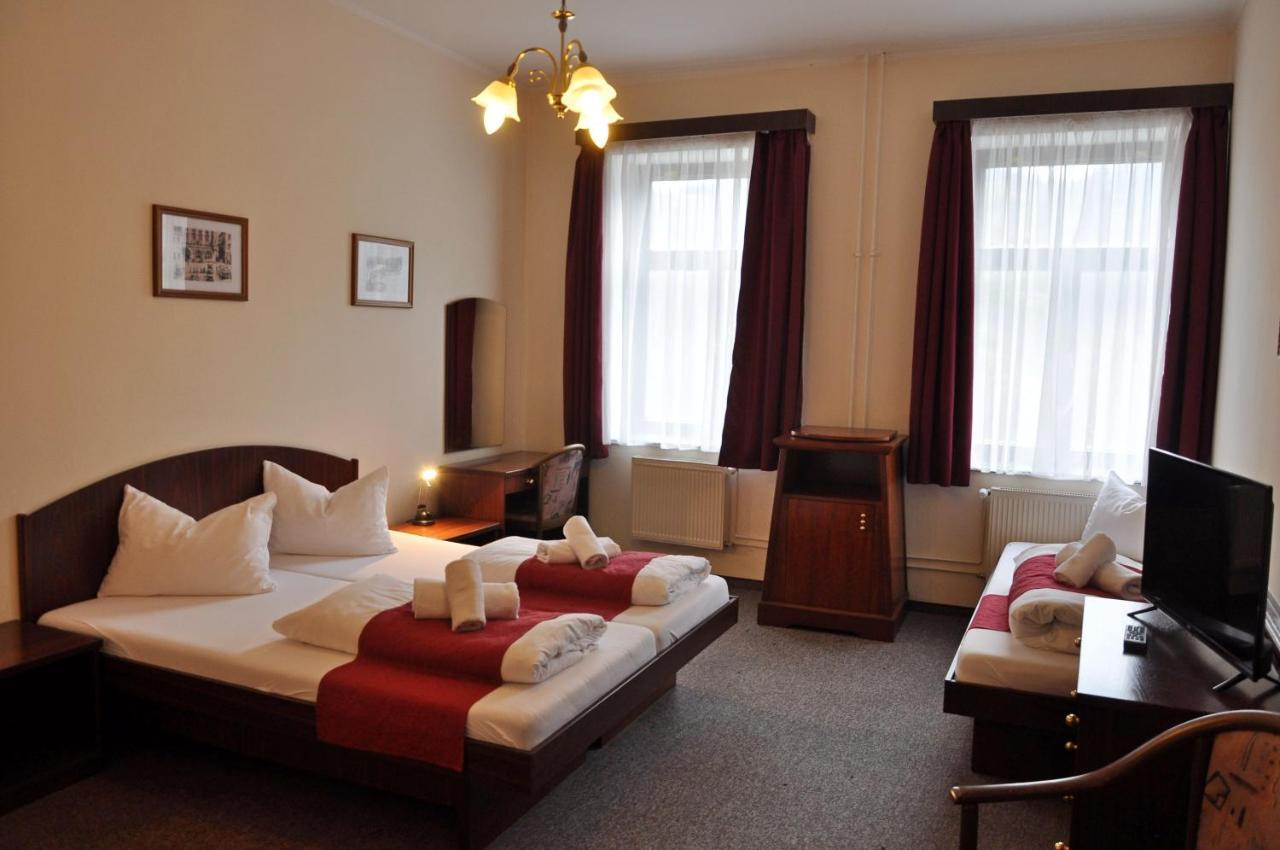 Hotel U Bílého koně Loket Quarto foto